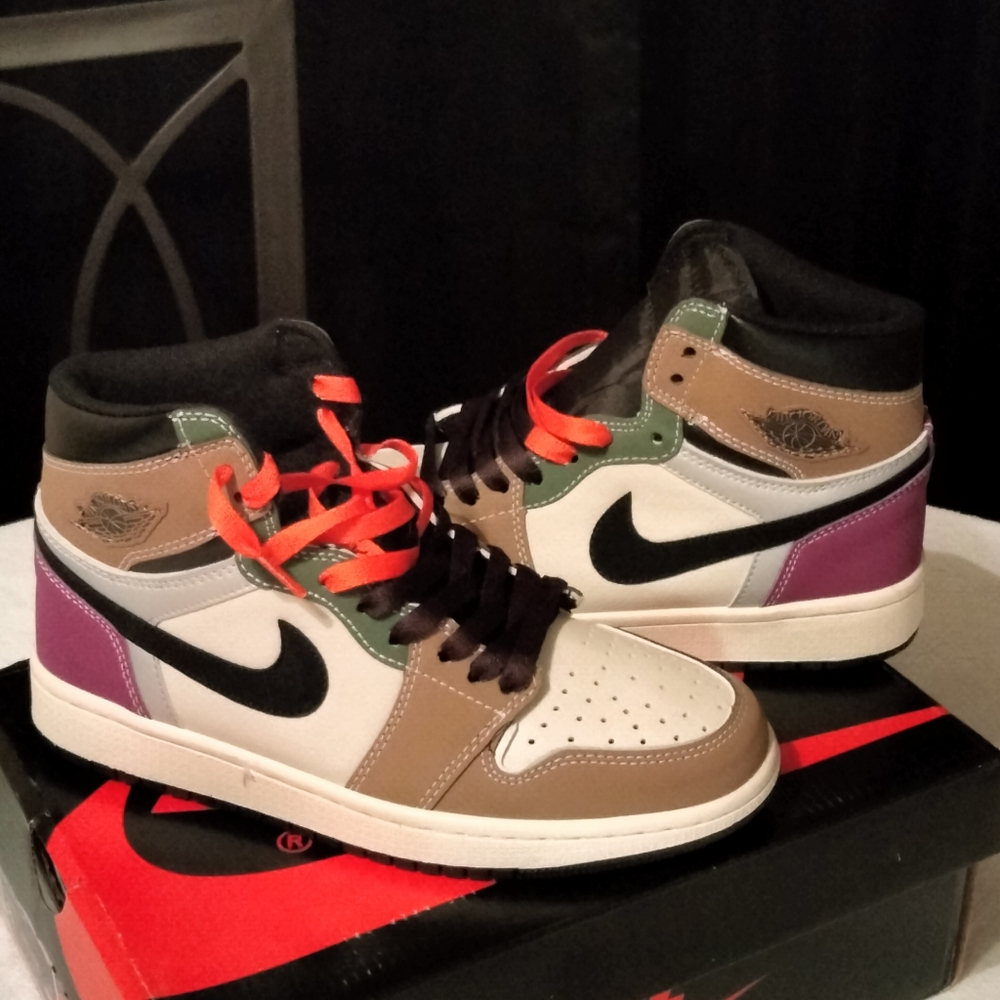 AIR JORDAN 1 MID